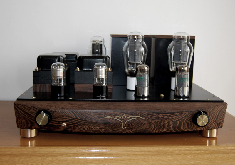 Single Ended Tube Amplifier Based on 300B and 6SJ7 tubes